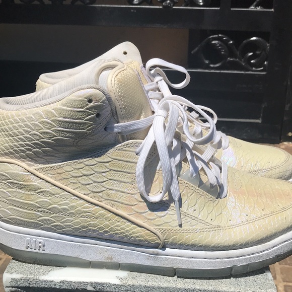 NIKE Cotton Candy Pearl Air Python Snake Print Sneakers - Picture 10 of 15